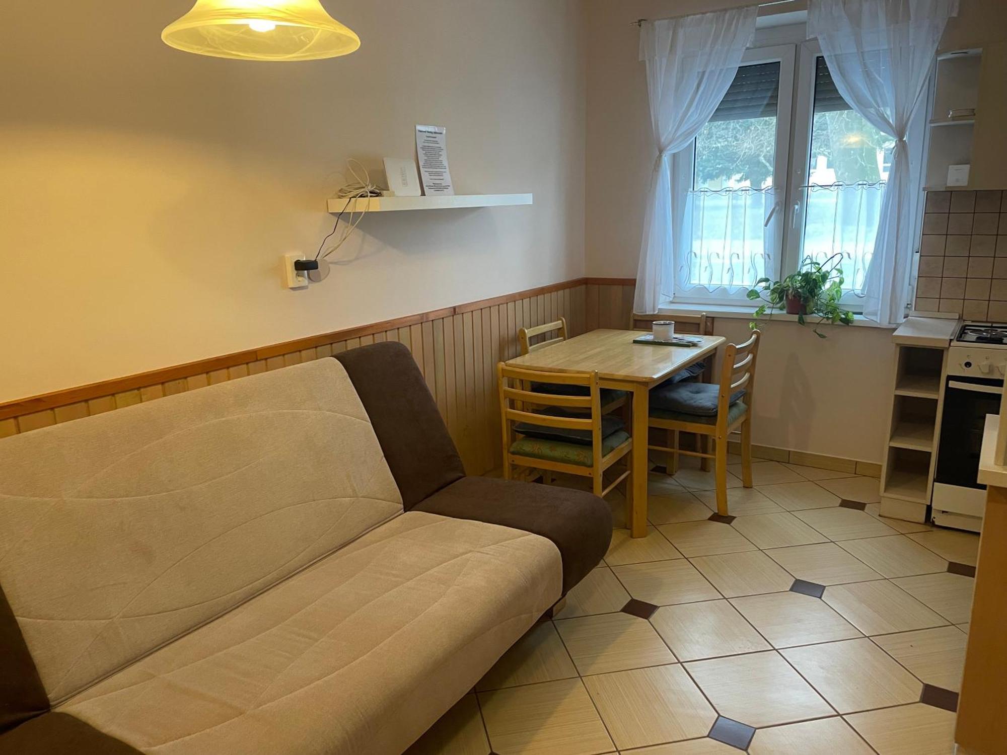 Platan Apartment *